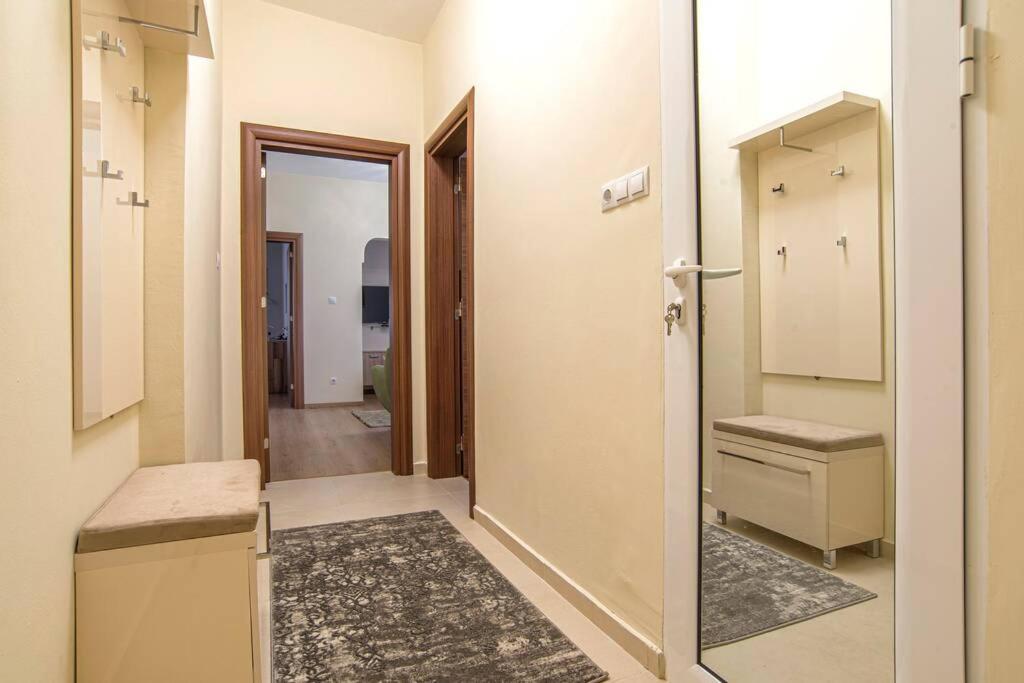 Elegant & Stylish 2 Bedroom Top Central Apartment Sofia Exterior foto
